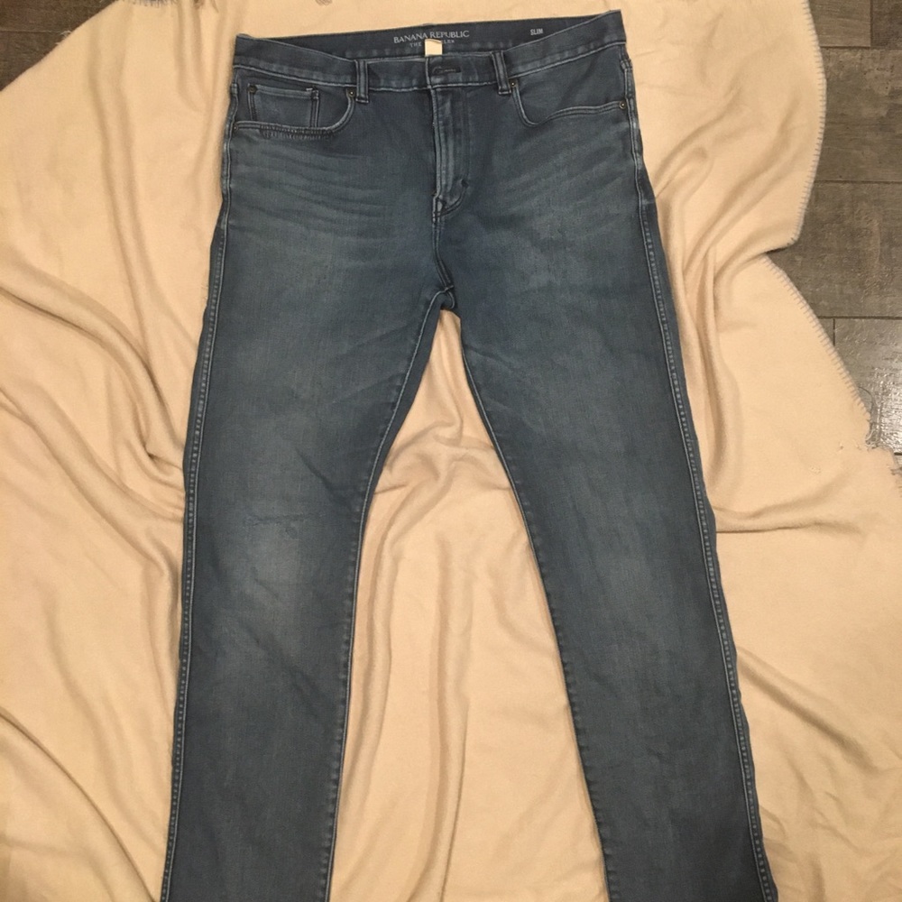 Banana Republic 34x32 travelers slim